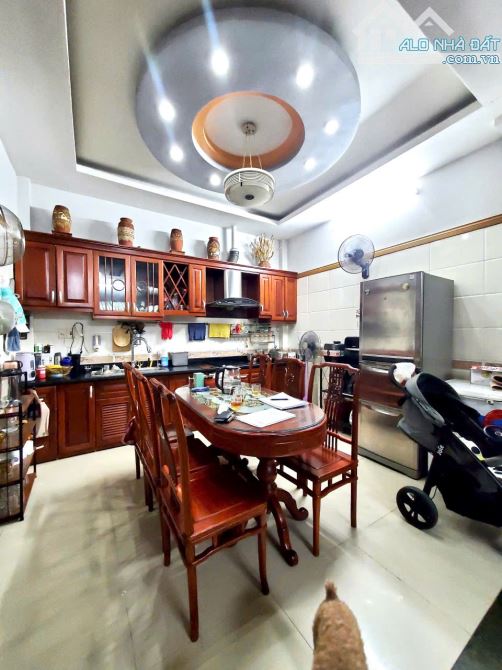 Bán gấp nhà riêng Phố Nguyễn Chí Thanh 41m 5Tầng MT 4,1m hơn 10 tỷ ô tô vào nhà phân lô. - 5