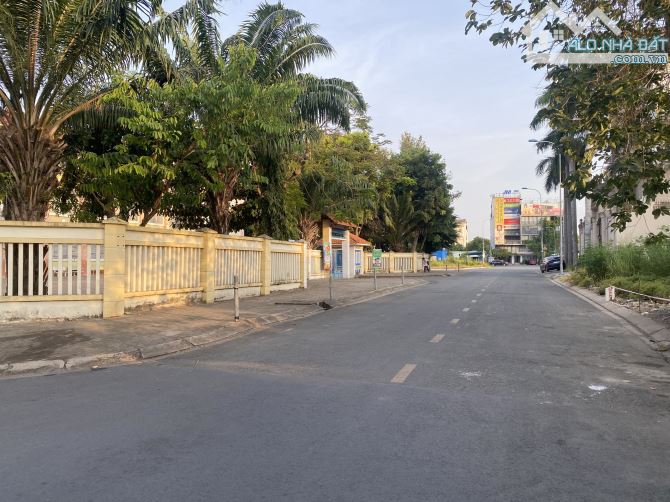 Bán đất biệt thự An Khánh Quận 2 khu nhà ở 8.6 ha đường Trần Não (350m2) 330 tr/m2 - 5