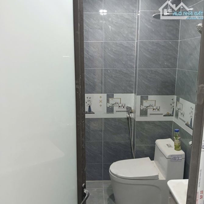8 TỶ - 50 M2 - SIÊU HIẾM, NHÀ ĐẸP TRUNG TÂM MỸ ĐÌNH - VÀI NHÀ RA Ô TÔ - 5