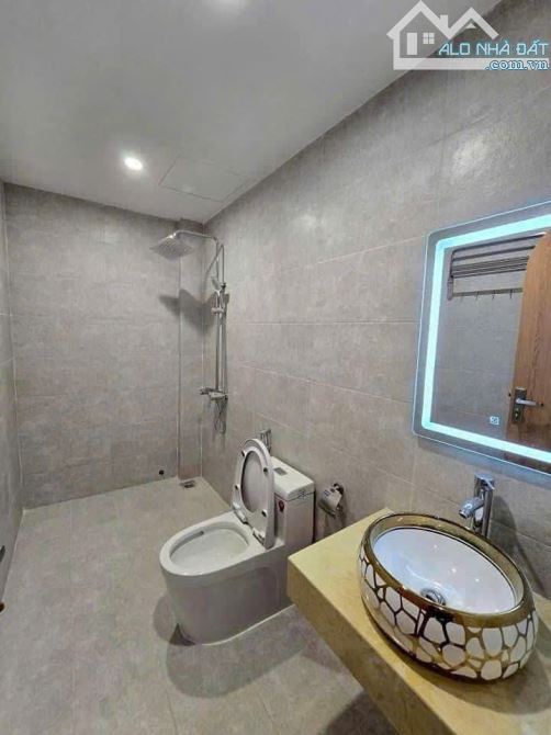 Bán nhà riêng tại Trần Văn Đang, Quận 3. DT: 50m/ 2Tỷ 290 view đẹp, nhiều tiện ích. Sổ sẵn - 7