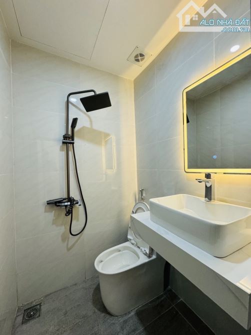 Hiếm - Bán nhà đẹp gần đài VTV, full nội thất phố Nguyên Hồng, Ba Đình - 7