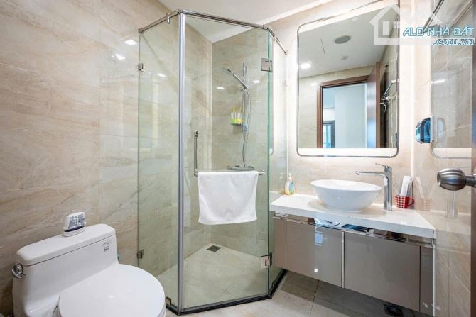 Bán nhà riêng tại Nguyễn Khoái Quận 4 DT68m2, 1 Trệt 2 Lầu 3PN2WC Giá 3 Tỷ 250 - 8