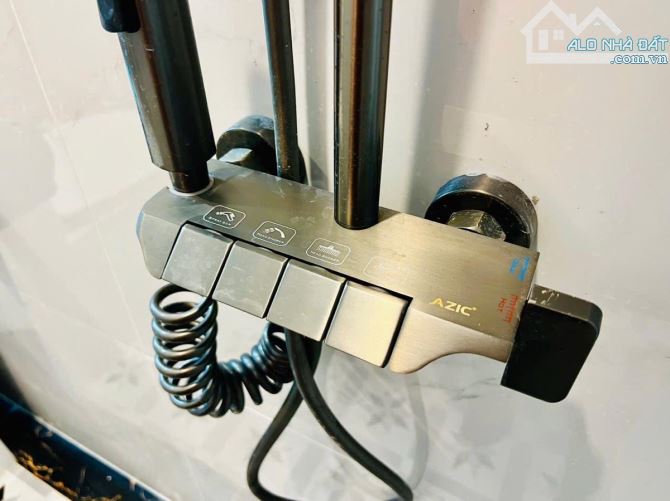 Bán Nhà Hồng Tiến DT 52m2 MT 4,6m 5 Tầng, Kinh Doanh. 8,7 tỷ - 8