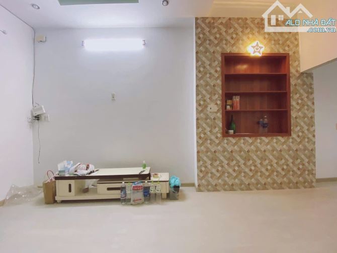 95TR/m2 NHÀ ĐẸP 4PN HẺM XE TẢI QUẬN BÌNH THẠNH RỘNG 98m2 5.3 x 19 - 9