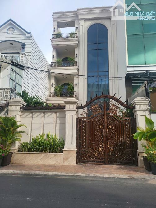 Bán biệt thự mặt tiền Bạch Mã Quận 10, DT: 8x24m, KC: Hầm + 4 lầu, giá: 69 tỷ Thương lương