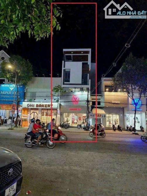 Nhà 3 lầu mặt tiền đường Mậu Thân, Ninh Kiều, TP. Cần Thơ.