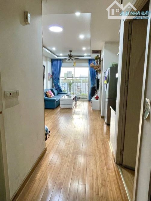 Bán căn hộ Ecohome Phúc Lợi, 68m2 2PN full đồ giá 3.1 tỷ