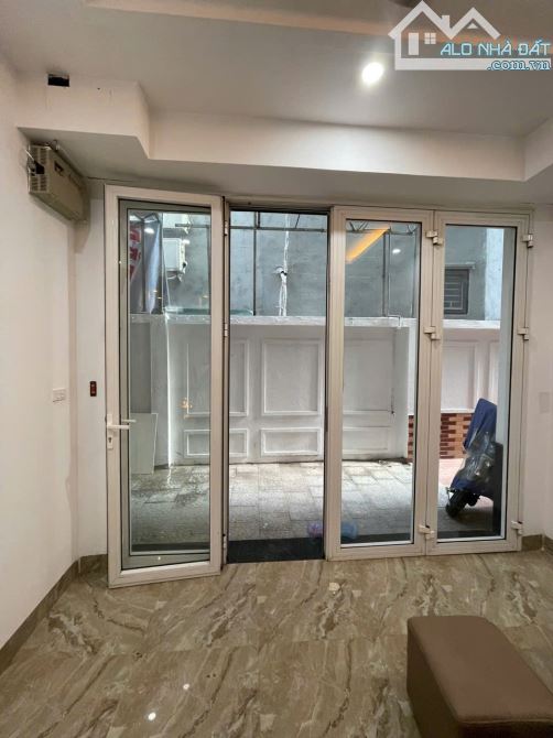 NHÀ PHỐ NGỌC THỤY LONG BIÊN 5.5 tỷ 5 tầng, 46m ,MT 4 m, Ô TÔ, DÒNG TIỀN 16 TRIỆU /1T