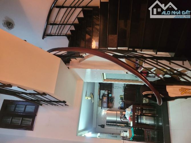 Chủ gởi bán kín siêu phẩm gần Phạm Văn Hai - Tân Bình, 73m2*5tầng(CN66m), tiện ích bủa vây