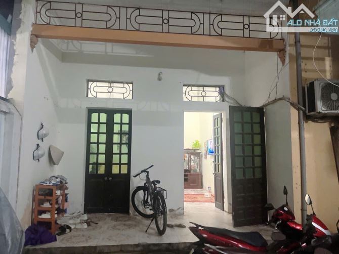 BÁN NHÀ Ngọc Trục Đại Mỗ Nam Từ Liêm DT:63X3 MT:6.1 GIÁ 6tỷ