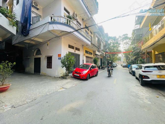 Chính chủ Bán Nhà Tô Hiệu Hà Đông - Lô góc - 3 thoáng vĩnh viễn