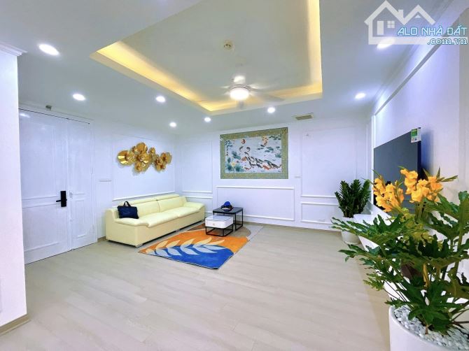 CHUNG CƯ BAN CƠ YẾU CHÍNH PHỦ, QUAN NHÂN-THANH XUÂN 106M2, 3NGỦ, GIÁ 6,7 TỶ, FULL NỘI THẤT