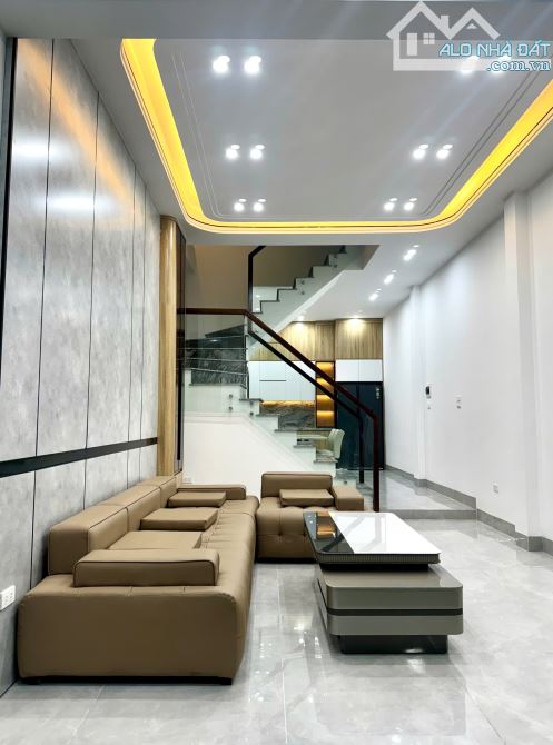 Cần bán nhà phố tại ngõ 266 Nguyễn Văn Cừ được mô tả chi tiết như sau 🎊🎊🎊