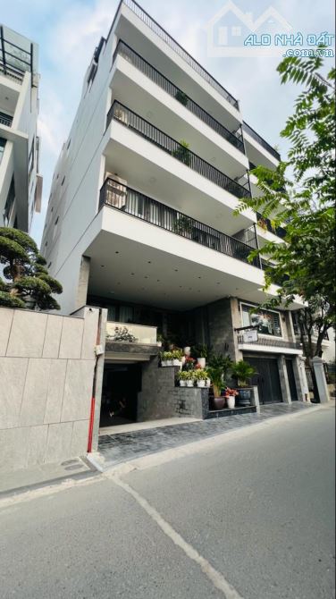 TÒA BUILDING MẶT HỒ TÂY, NGÃ 5 VỊ TRÍ TUYỆT VỜI - 1