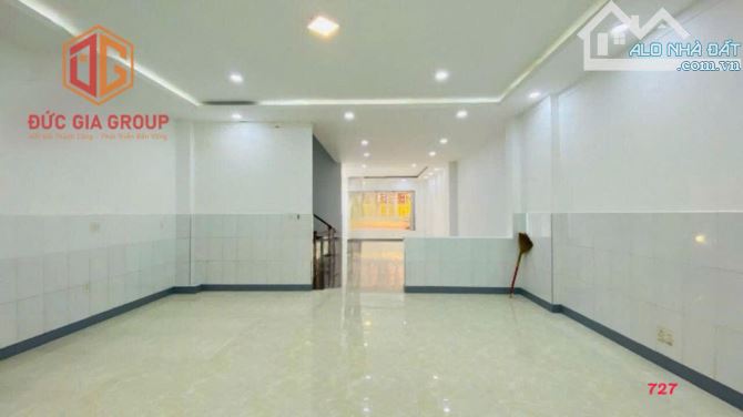 Nhà nguyên căn mặt tiền đường D9 khu D2D Võ Thị Sáu, 6x22m 25 triệu - 1