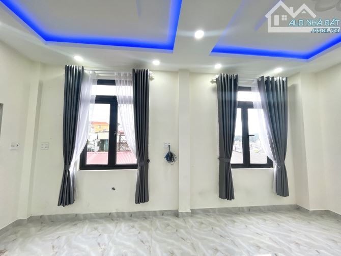 Bán Nhà Mặt tiền kinh doanh trung tâm P6 122m2 ngang hơn 18m săn 10 phòng trọ giá 11.5ty - 1