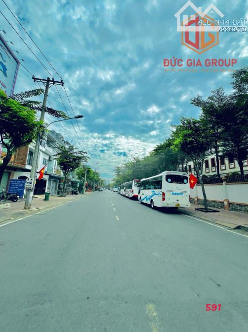 Bán gấp nhà thô nợ ngân hàng, ngay trường song ngữ lạc hồng bửu long ! - 1