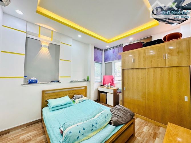 Bán nhà siêu vị trí Vip Ngã tư Phú Nhuận - Nguyễn Kiệm, dt49m2*3T, nở hậu 4.2m, HXH vi vu - 1