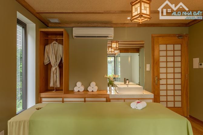 Bán gấp khu VILA BIỆT THỰ siêu bự MT Cửa Đại Hội An, 1.600m2,50 phòng, Giá chỉ 135tỷ TLCC. - 1