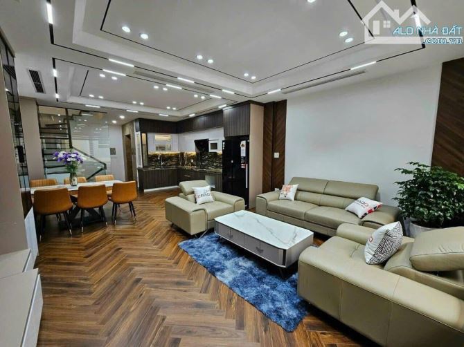 SIÊU HOA HẬU CỰC ĐẸP MẶT PHỐ XÃ ĐÀN ĐỐNG ĐA, LÔ GÓC 2 TIỀN 

448m2 x 3 TẦNG- GIÁ 330 TỶ - 1