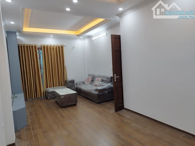 Mỗ Lao, Hà Đông. 38m2, 4 tầng nhà đẹp, giá chỉ 7.7 tỷ, gần ô tô - 2