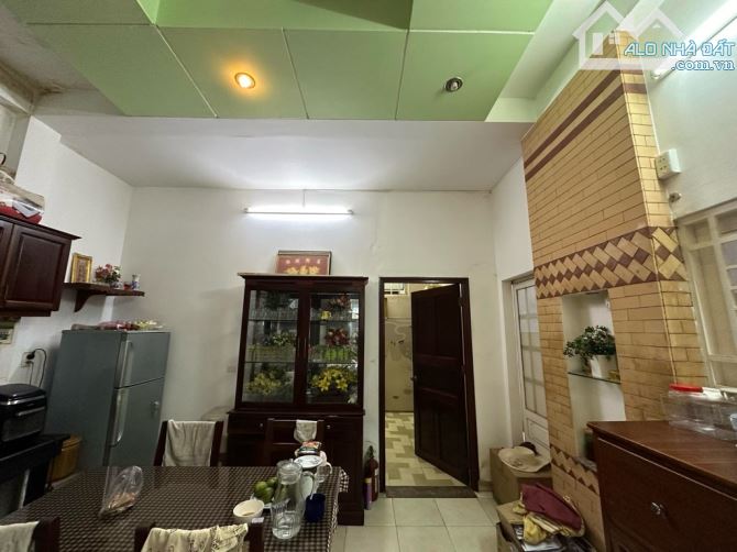 HÀNG NGỘP ! 130M2 ( 6M X 22M ), 4 TẦNG, HẺM XE HƠI, HOÀNG HOA THÁM BÌNH THẠNH, CHỈ 11.X TỶ - 4