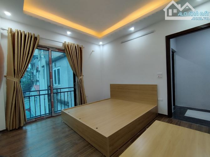 Mỗ Lao, Hà Đông. 38m2, 4 tầng nhà đẹp, giá chỉ 7.7 tỷ, gần ô tô - 5