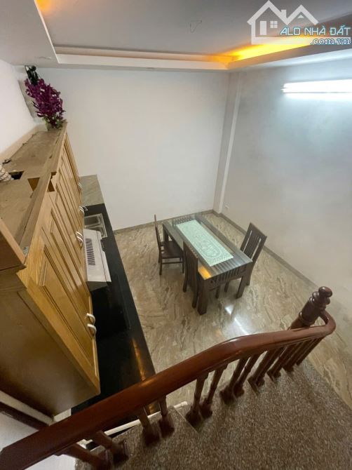 NHÀ PHỐ NGỌC THỤY LONG BIÊN 5.5 tỷ 5 tầng, 46m ,MT 4 m, Ô TÔ, DÒNG TIỀN 16 TRIỆU /1T - 6