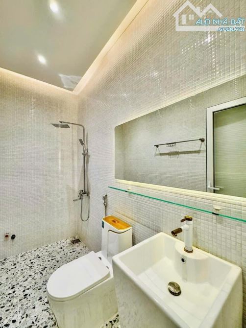 Nhà Huỳnh Tấn Phát, Quận 7. DT: 54m2/ 2 Tỷ 850 giá ưu đãi, đang cho thuê 17tr/ tháng - 9