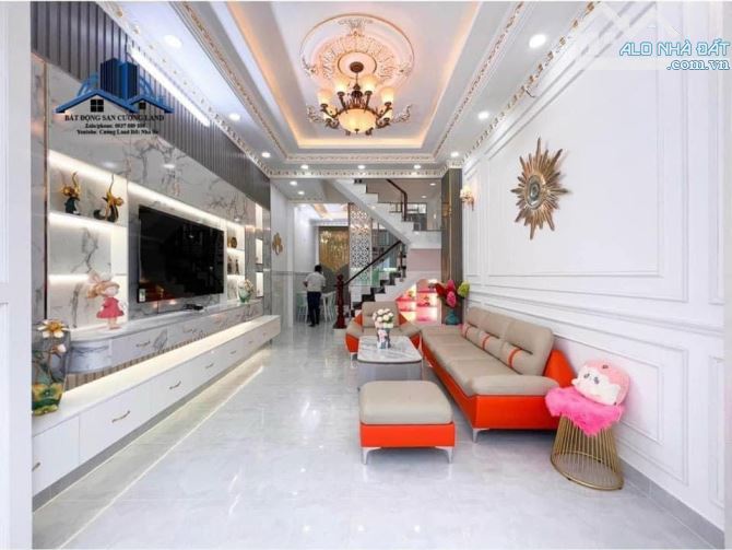 Nhà 4 tầng full nội thất Đào Tông Nguyên Nhà Bè xe hơi đậu trước cửa- Giá 5.6 tỷ - 1