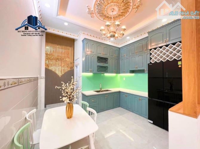 Nhà 4 tầng full nội thất Đào Tông Nguyên Nhà Bè xe hơi đậu trước cửa- Giá 5.6 tỷ - 6