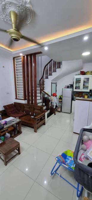 Bán nhà mặt ngõ 218 Lạc Long Quân, 10m ô tô tránh, gần Hồ Tây, 48m2 MT 4m , 4 tầng 6.2 tỷ