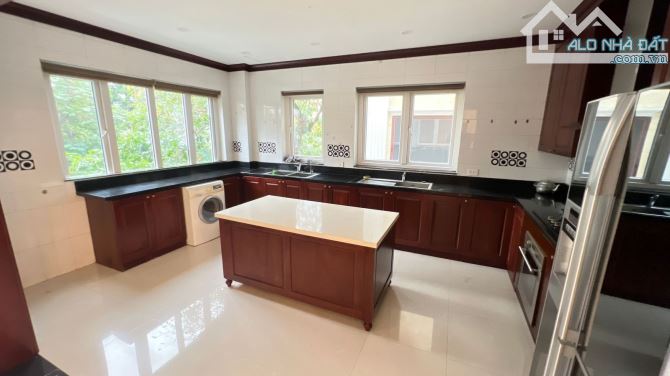 💥💥BIỆT THỰ KHU VIP NHẤT D3 VƯỜN ĐÀO - HÀNG XÓM CÁN BỘ VIP - MỘT MẶT PHỐ