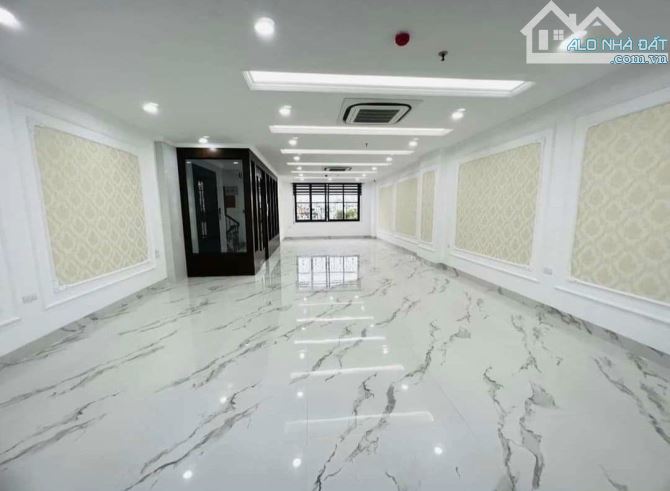 MẶT PHỐ HOÀNG QUỐC VIỆT - VỈA HÈ ĐÁ BÓNG - KINH DOANH ĐỈNH CAO MỌI LOẠI HÌNH - SỔ VUÔNG A4 - 1