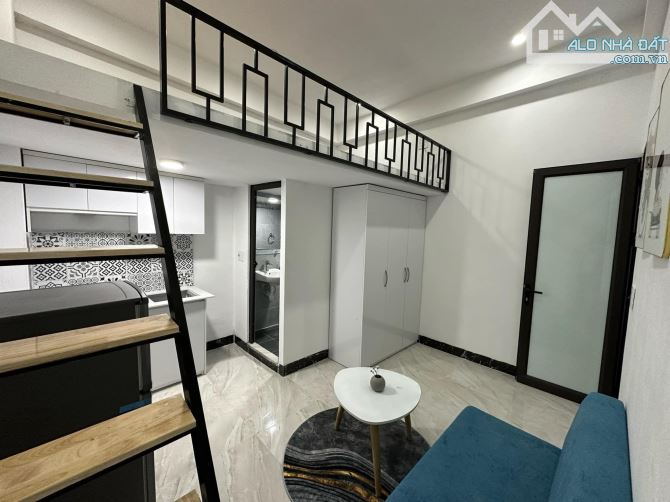 Bán toà CCMN, CHDV Giáp Nhất 68m2 x 7 tầng thang máy 16 tỷ