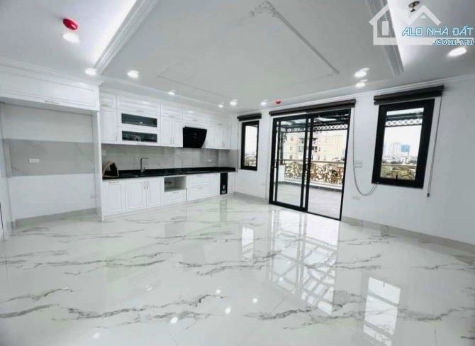 MẶT PHỐ HOÀNG QUỐC VIỆT - VỈA HÈ ĐÁ BÓNG - KINH DOANH ĐỈNH CAO MỌI LOẠI HÌNH - SỔ VUÔNG A4 - 2