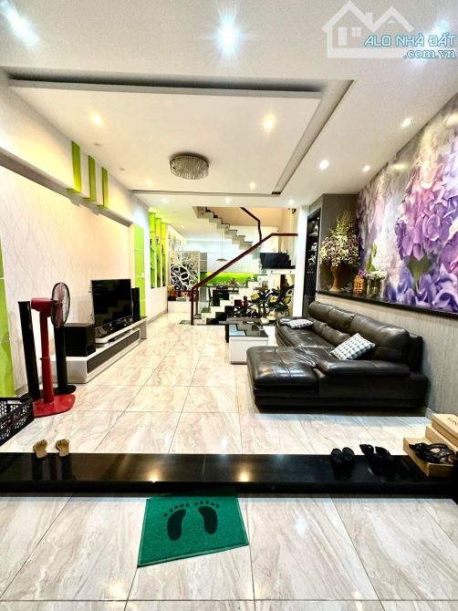 Giảm sâu 500 triệu, nhà Bình Thạnh, 80m2, 4PN, gần Bến xe miền Đông - 1