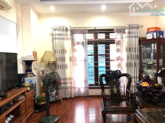 NHÀ MẶT PHỐ NGUYỄN LƯƠNG BẰNG, ĐỐNG ĐA, 141M2 4 TẦNG MT 4.5M, GIÁ RẺ CHỈ 28 TỶ - 4