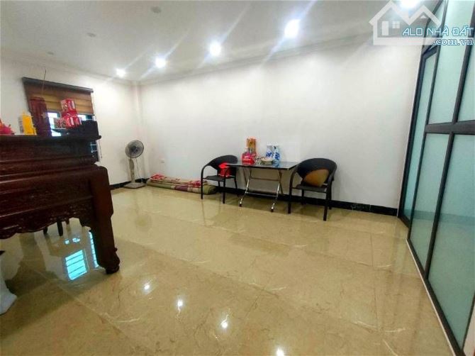 Bán nhà Nguyễn Thị Định Cầu Giấy, DT118m, 8T, mt6.5m, KD dòng tiền, thang máy, ô tô, 32 tỷ - 5
