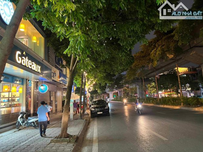 THỬA ĐẤT VÀNG MẶT PHỐ YÊN LÃNG, ĐỐNG ĐA, 180M2 MT 4M, GIÁ ĐẦU TƯ 26.6 TỶ