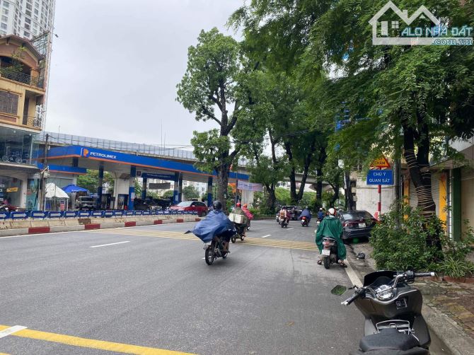 NHÀ MẶT ĐƯỜNG LÁNG, ĐỐNG ĐA, SÁT NGÃ TƯ SỞ 74M2 5T MT 7.1M, SIÊU RẺ 19 TỶ
