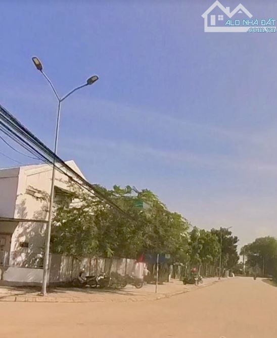 Đất kqh Xuân Phú cạnh chợ mới đối lưng với nguyễn lộ trạch - 2