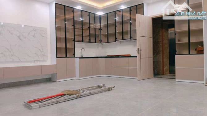 Đàm Quang Trung Cổ Linh 81m2 x 5T lô góc oto tránh thang máy ngõ thông. 14tỷ - 3