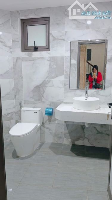 Đàm Quang Trung Cổ Linh 81m2 x 5T lô góc oto tránh thang máy ngõ thông. 14tỷ - 5