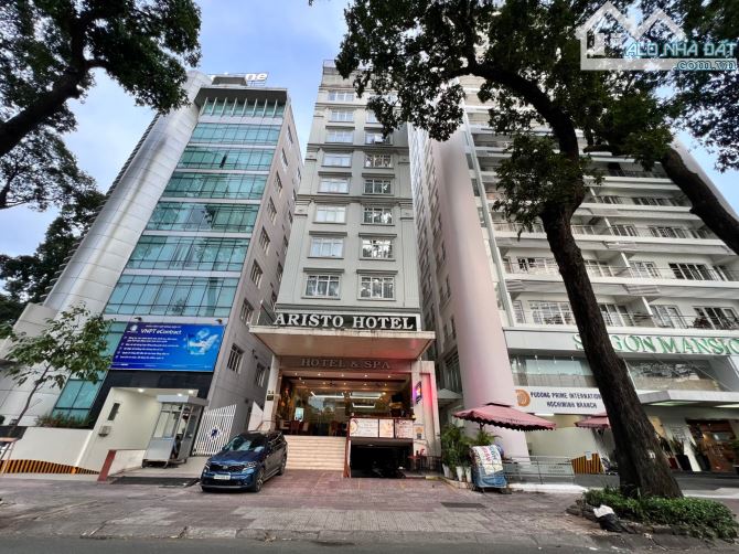 HOT Hotel Chuẩn 3 Sao Ngay Hồ Con Rùa Q.3. 10x40m, Hầm 10 Tầng. HĐ 1 Tỷ/Th. Giá 370 Tỷ