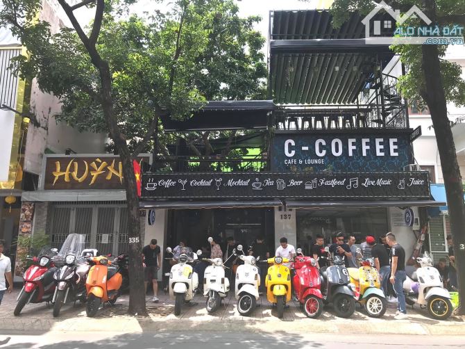 QUÁN Cafe SIÊU VỊ TRÍ MT Nguyễn Đình Chiểu, Q3 dt:10x25m giá CỰC RẺ