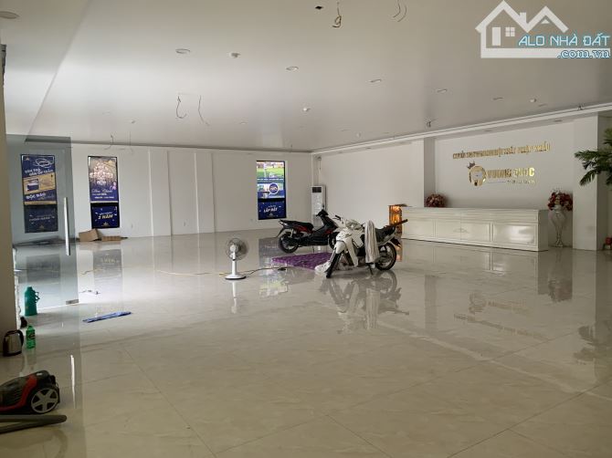 Cho thuê toà nhà đường Nguyễn Hữu An, DTSD hơn 1400 m2 chỉ 70 tr/tháng, LH: OFFICE DANANG - 1