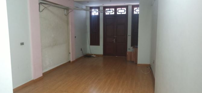 Cần bán nhà 3 tầng xây lệch Phố Bào Ngoại, Phường Đông Hương 86m2, rộng 4m giá chỉ 3 tỷ - 3