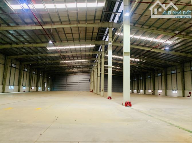 Cho thuê 1500m2 nhà kho đẹp trong KCN Đài Tư