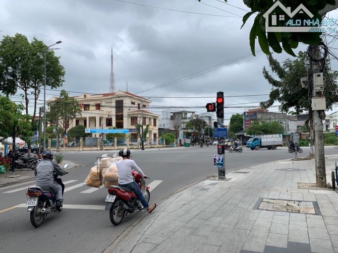 Bán lô đất hơn 1000 m ngay mặt tiền trung tâm tp quảng Ngãi giá ngợp bank - 1